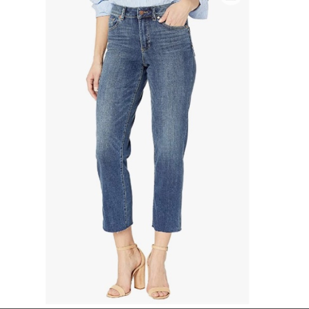 Vince Camuto Women’s Cropped Straight Leg Jeans
